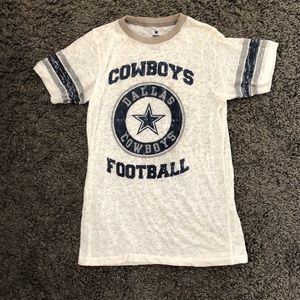 Cowboys football tee